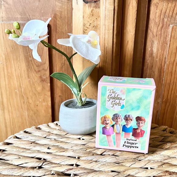 The Golden Girls Stylized Finger Puppets - Picture 9 of 12